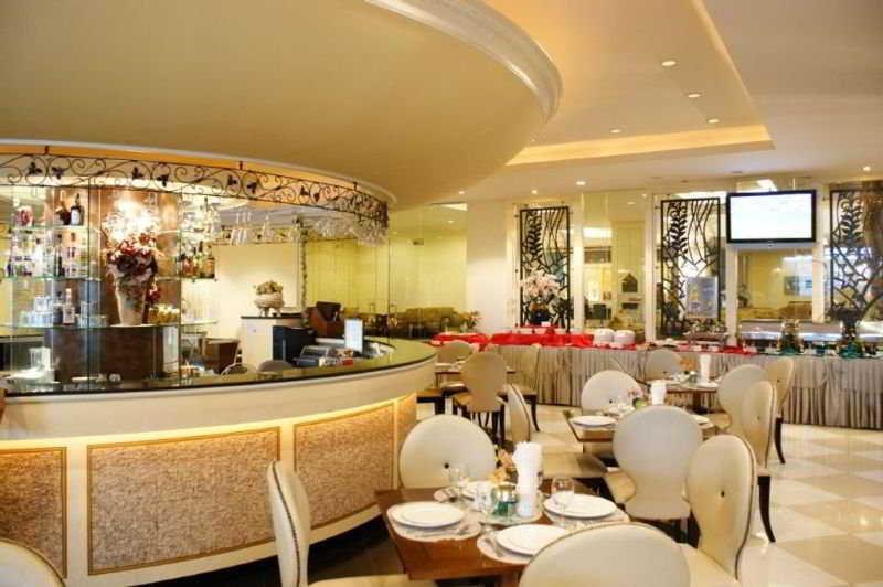 Lk Royal Suite Патая Екстериор снимка