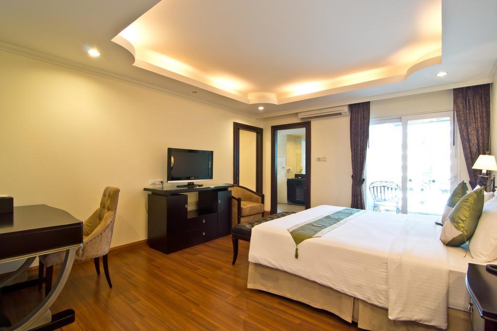 Lk Royal Suite Патая Екстериор снимка