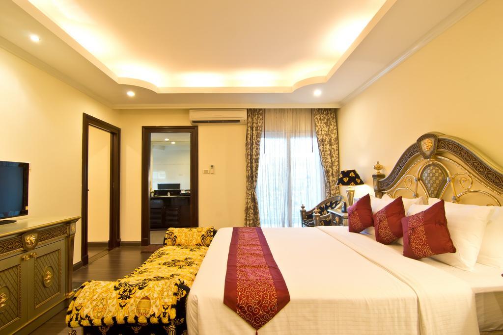 Lk Royal Suite Патая Екстериор снимка