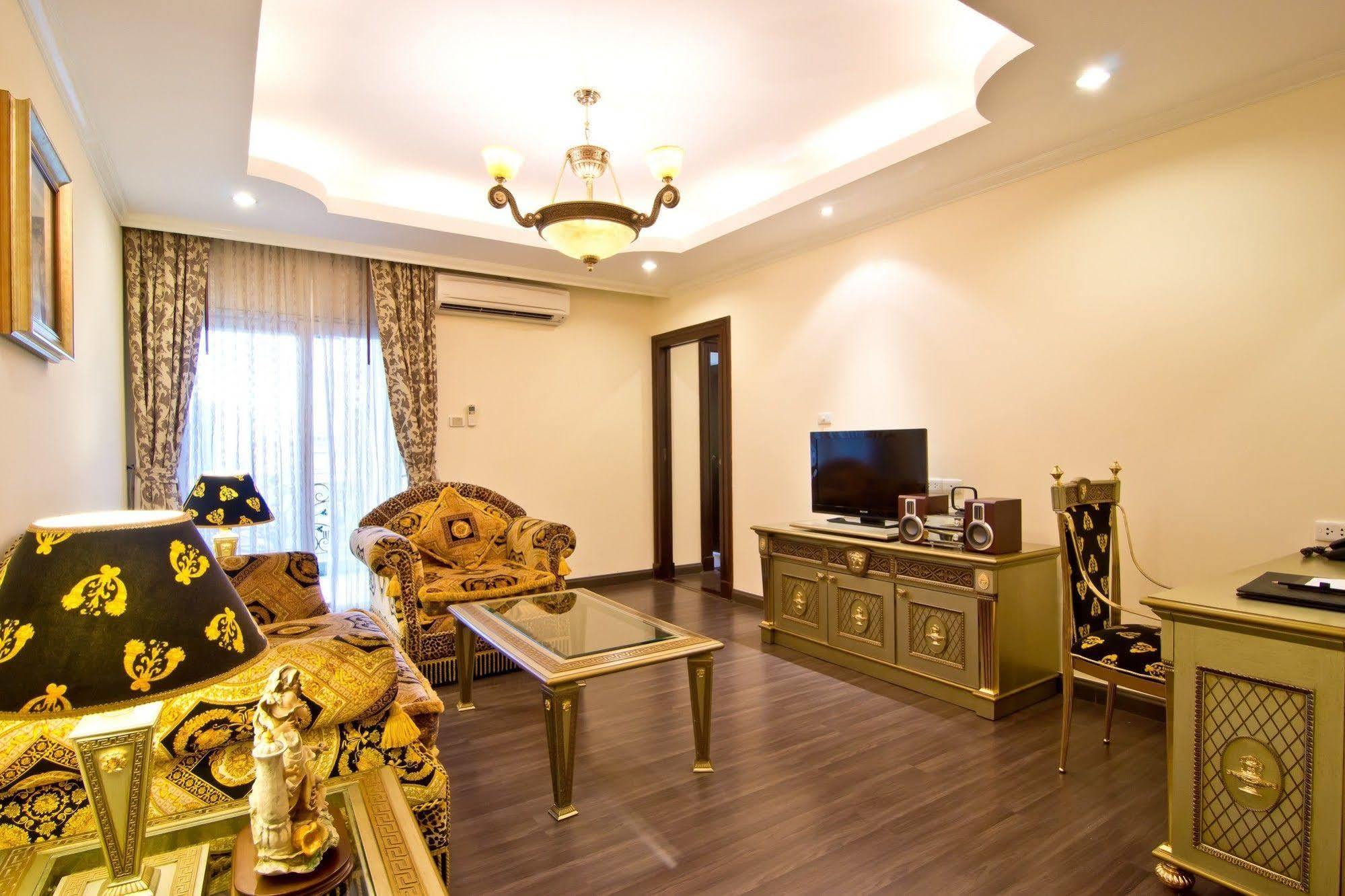 Lk Royal Suite Патая Екстериор снимка
